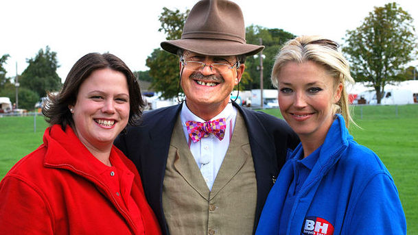 logo for Bargain Hunt Famous Finds - Series 1 - Ruth Badger and Tamara Beckwith