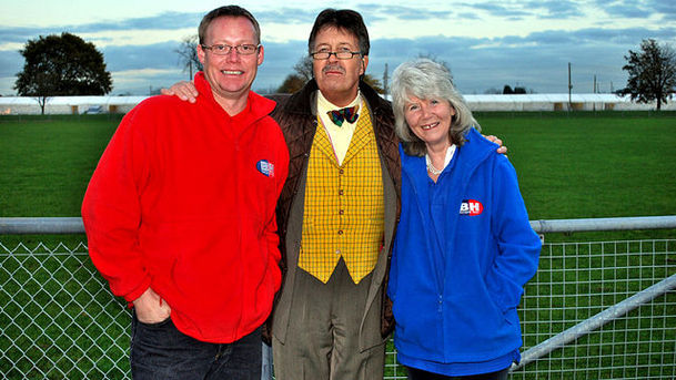 logo for Bargain Hunt Famous Finds - Series 1 - Ricky Groves and Jilly Cooper