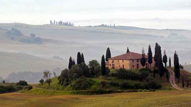 logo for Mortimer in Tuscany